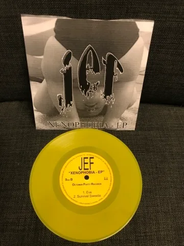 01.11.2001 Jef Release av Xenophobia-Ep på gul vinyl (250 eks).jpg