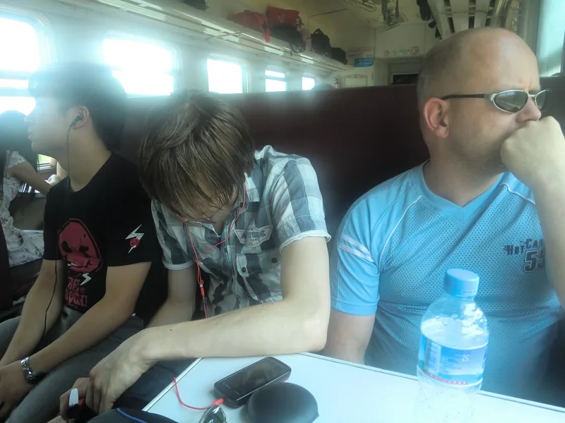 11 Crazy Train fra Xin Xiang til Zhengzhou juni 2011