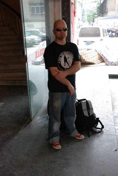 2 - 4698 Bar - Changsha Outside the wrong Hotel.jpg