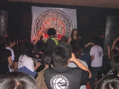 10.04.2006 Jef 4698 bar – Changsha with Last Choise (CH) (5).jpg