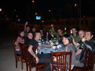 Party med gjengen, 10.04.2006 Jef 4698 bar – Changsha with Last Choise (CH).jpg