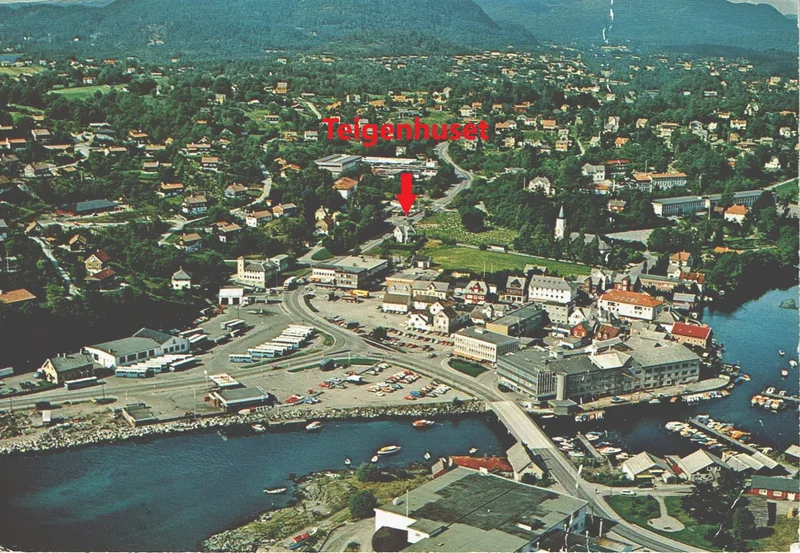 TEIGENHUSET Postkort fra Osøyro 1980.jpg