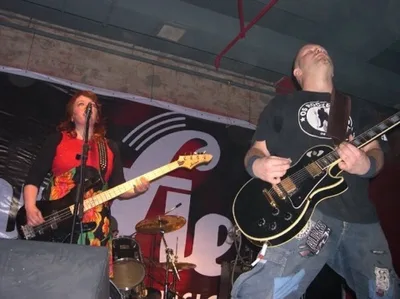 14.04.2006 Jef Shufle Bar – Shanghai with Load Speaker (CH) og Happy Sky (CH) (3).jpg