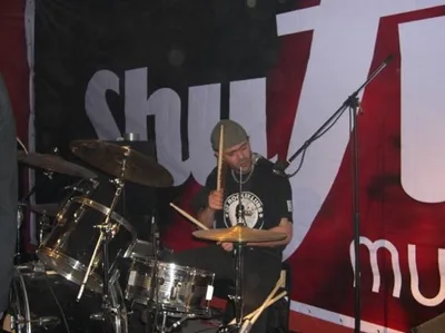 14.04.2006 Jef Shufle Bar – Shanghai with Load Speaker (CH) og Happy Sky (CH) (5).jpg