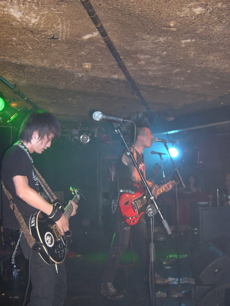SMZB live at Garage in Bergen Norway on teh 30 of August 2005 cc.jpg
