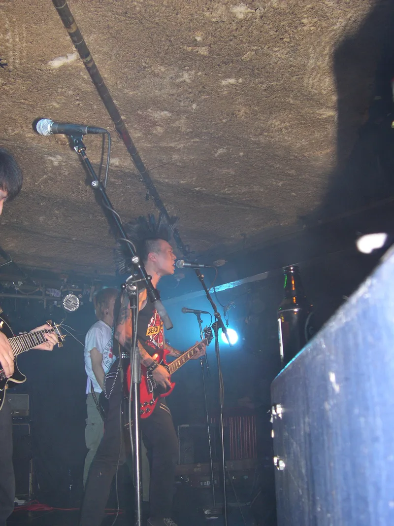 SMZB live at Garage in Bergen Norway on teh 30 of August 2005 gg.jpg
