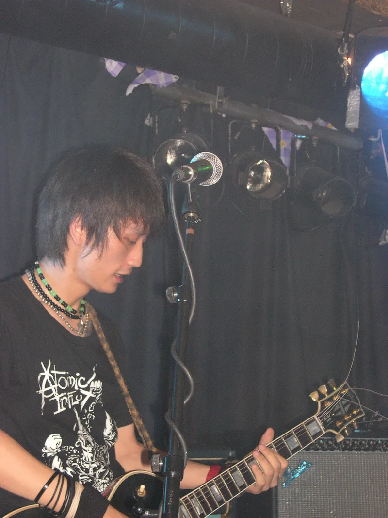 SMZB live at Garage in Bergen Norway on teh 30 of August 2005 m.jpg