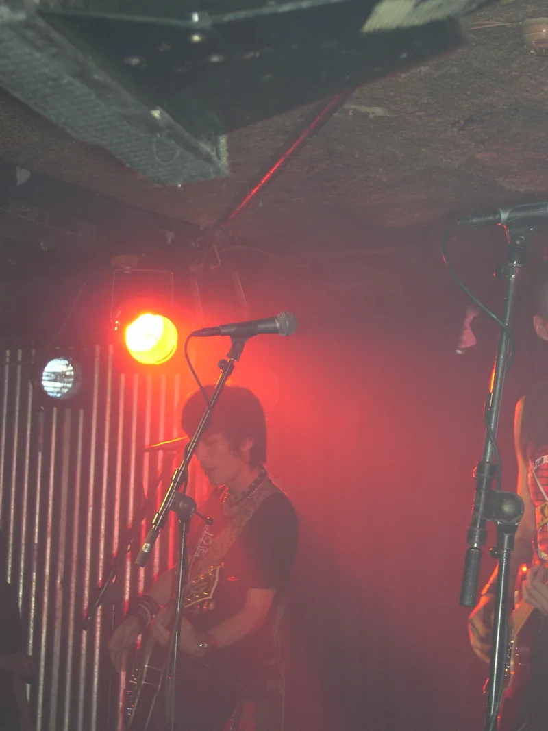 SMZB live at Garage in Bergen Norway on teh 30 of August 2005 p.jpg