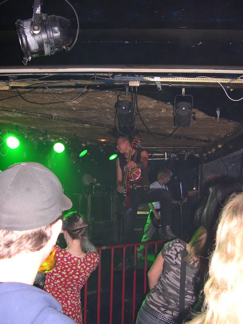 SMZB live at Garage in Bergen Norway on teh 30 of August 2005 tt.jpg