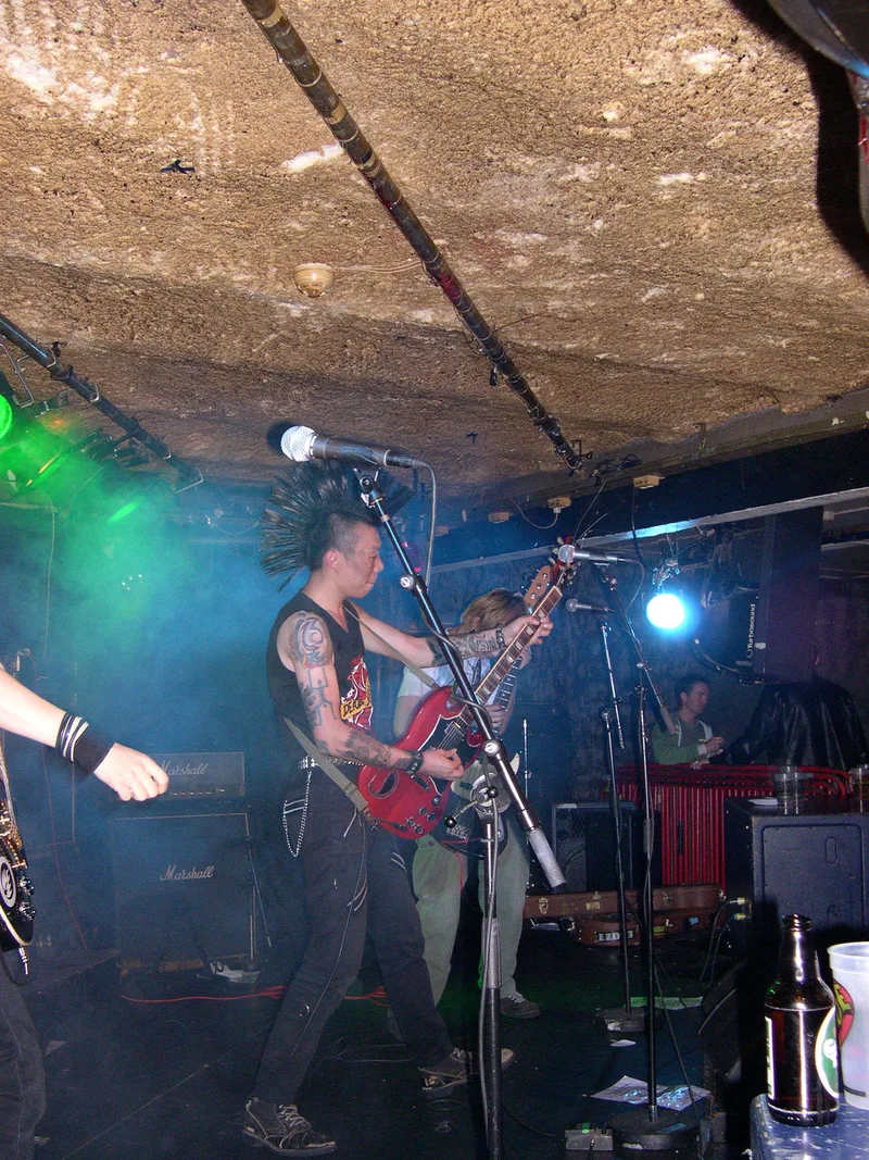 SMZB live at Garage in Bergen Norway on teh 30 of August 2005 zz.jpg