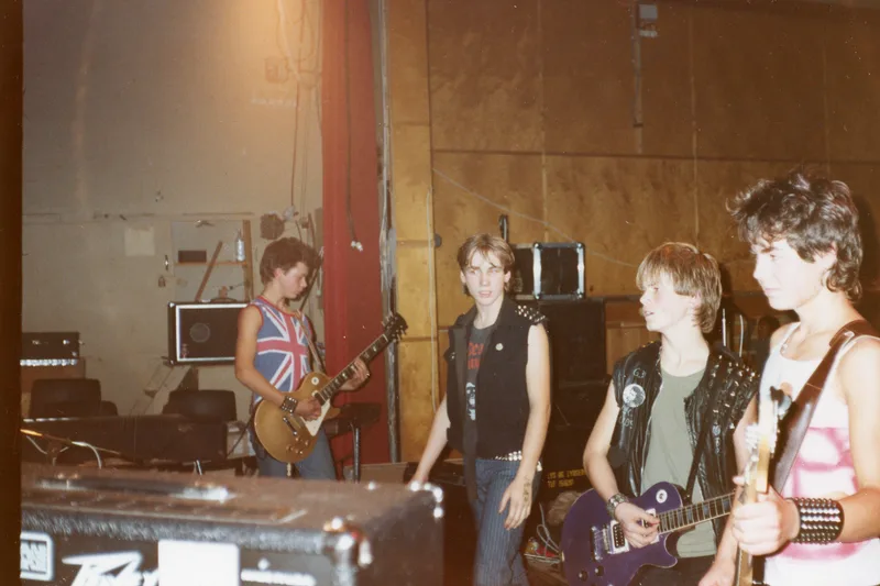 2 SPY Kjell gitar Os Rock oktover 1984, fotografert av Jan Tore Finnema
